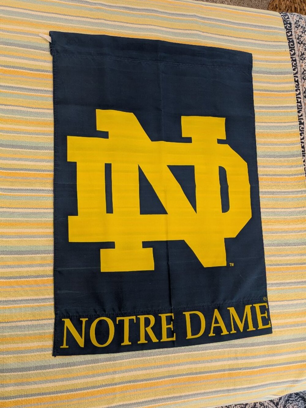 ⭐ Vintage Notre Dame Fighting Irish Flag - Blue & Gold Navy Logo Decor